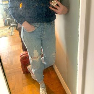 Vintage 501’s. Amazing distressed light denim. Cali Style babay.